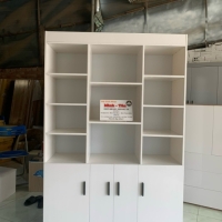 KỆ TRƯNG BÀY SẢN PHẨM 5