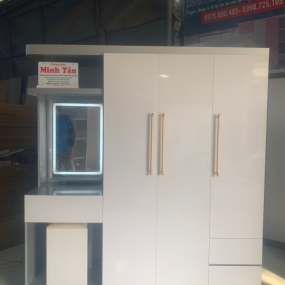 TỦ LIỀN BÀN TRANG ĐIỂM 8