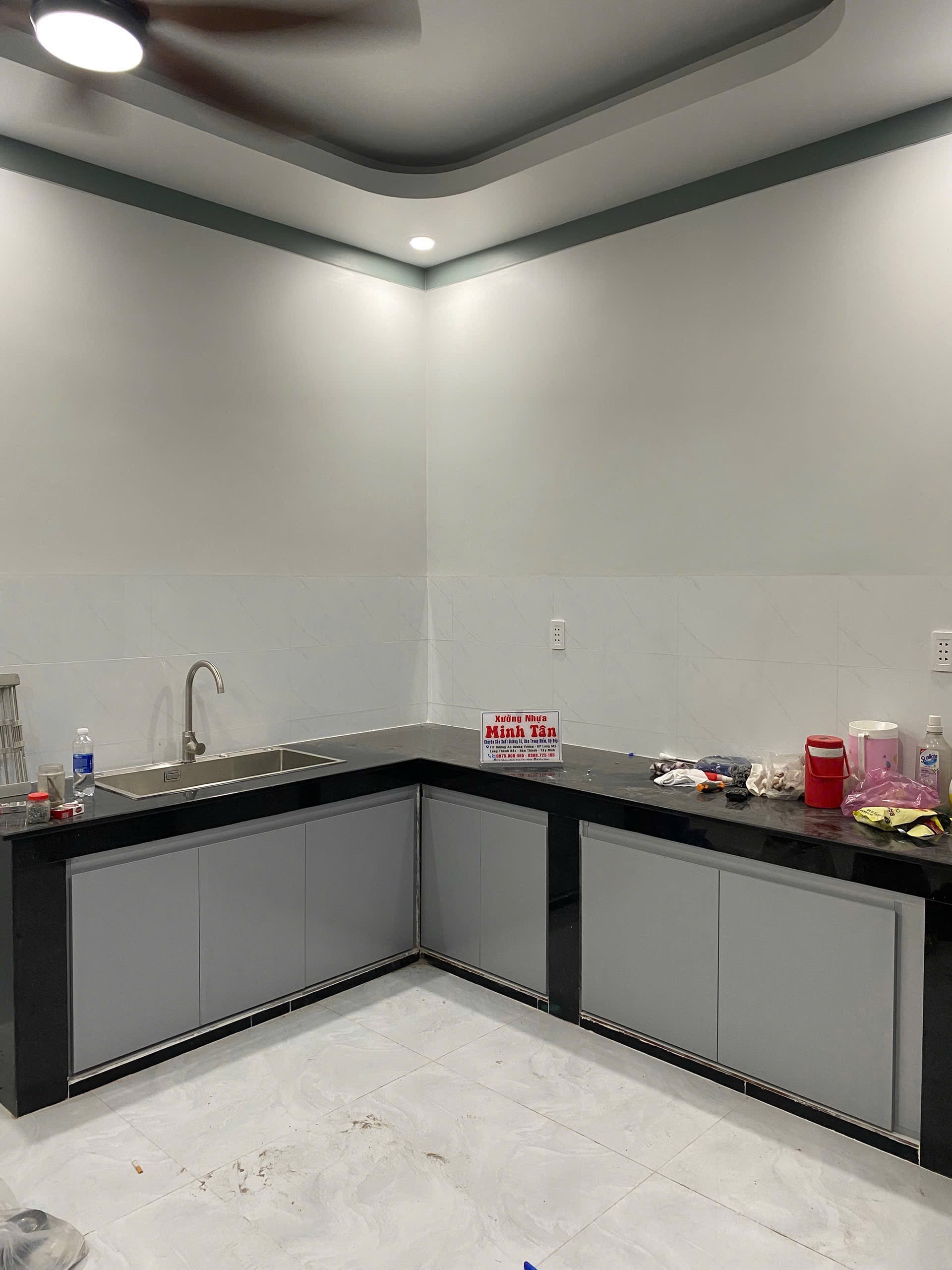 Lựa chọn vật liệu và đồ trang trí